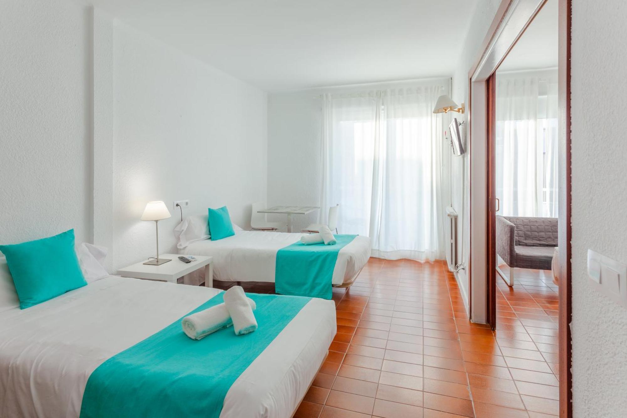 Hotel VM Torredembarra Exterior foto